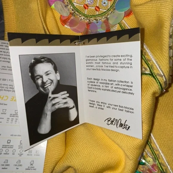 💚 SALE! Bob Mackie Bright Yellow Top - Picture 8 of 8